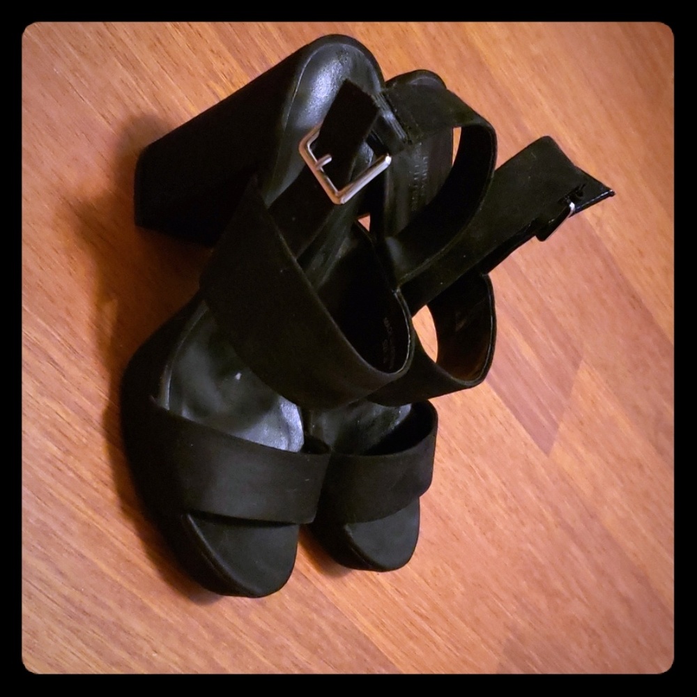 Wedge heels suede